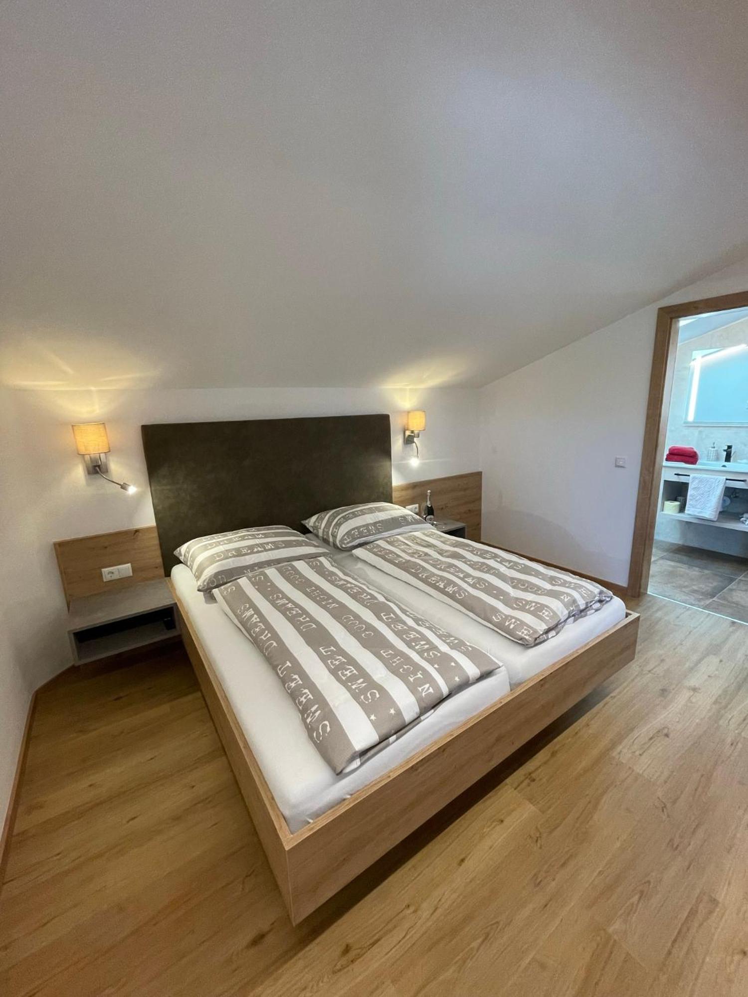 Obermuehlhof Apartment Saalfelden ภายนอก รูปภาพ
