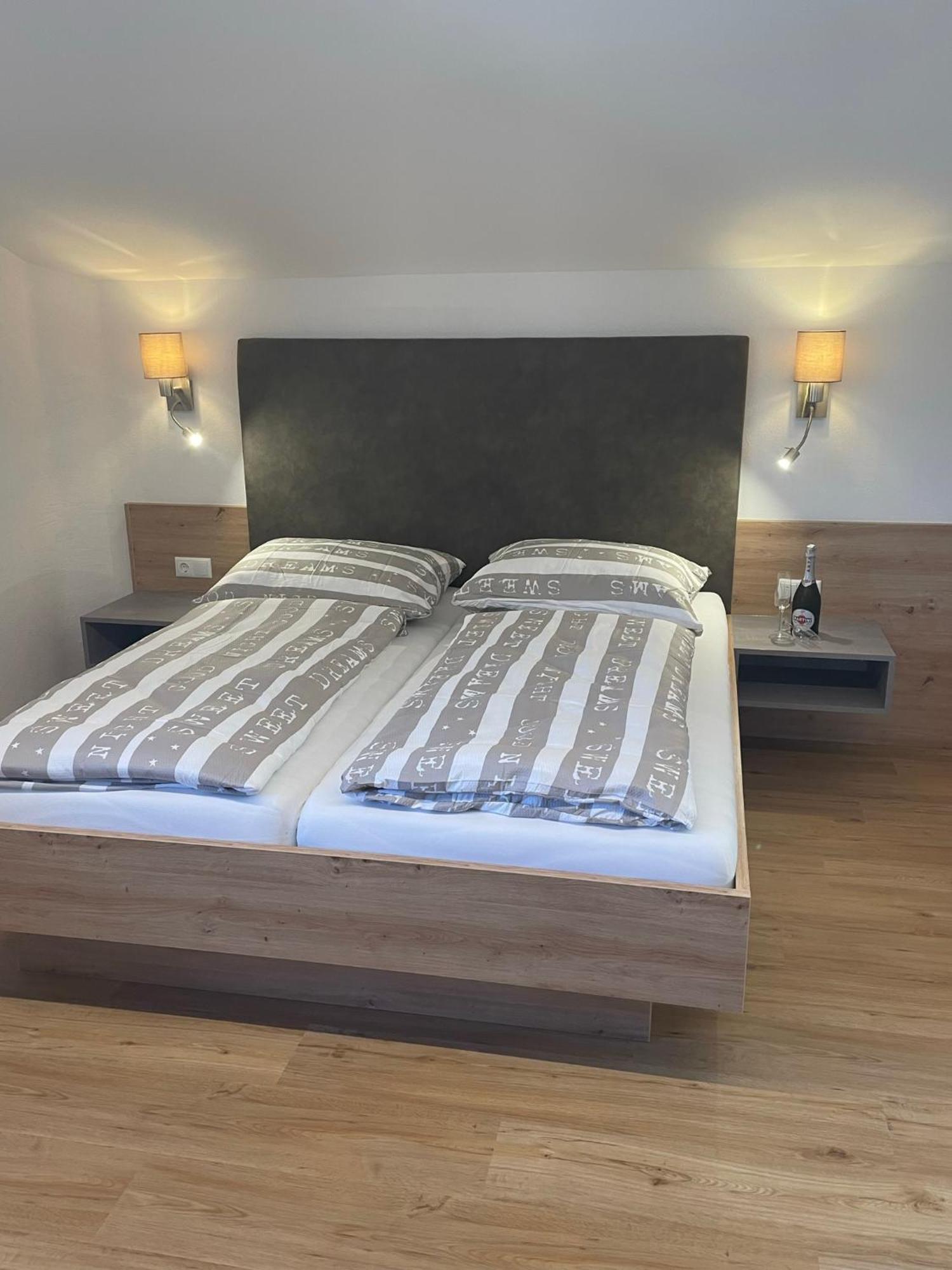 Obermuehlhof Apartment Saalfelden ภายนอก รูปภาพ