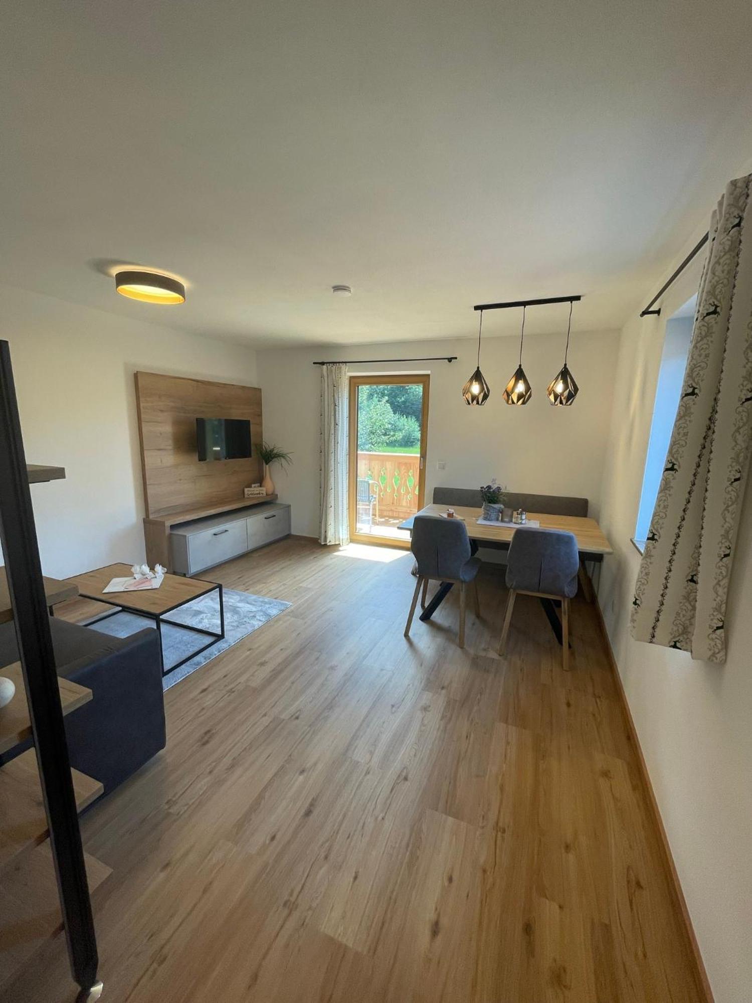 Obermuehlhof Apartment Saalfelden ภายนอก รูปภาพ